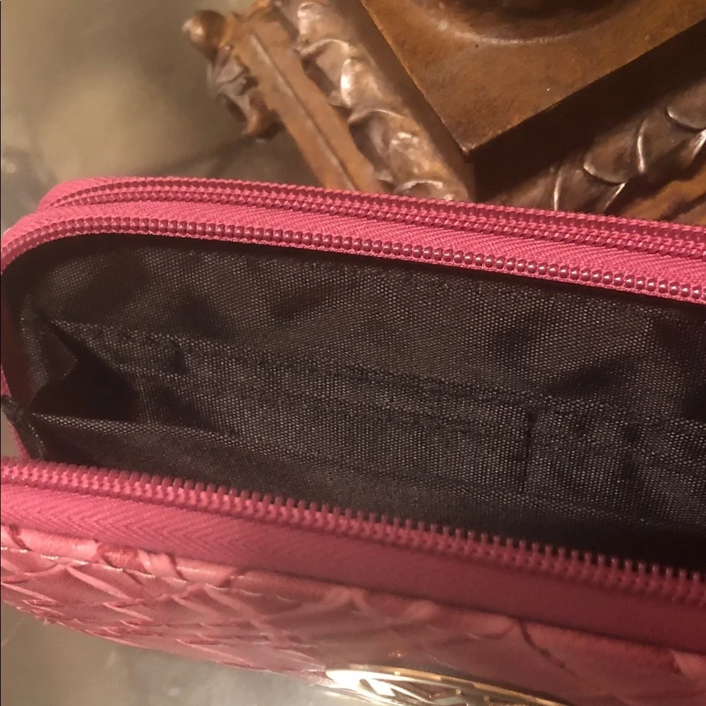 😍Michael Kors Pink Quilted Wallet
